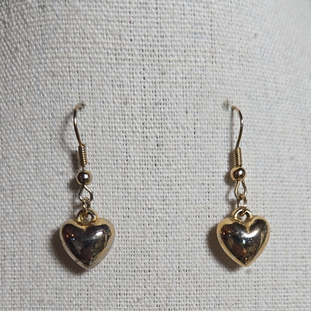 GOLD TONE PUFFY HEART DROP EARRINGS
